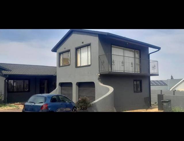 4 BEDROOM HOUSE FOR SALE IN NATURENA